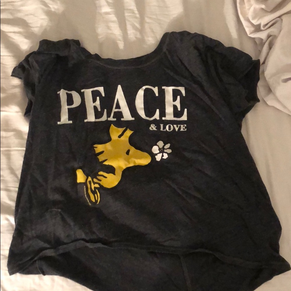 slightly cropped kids graphic tee